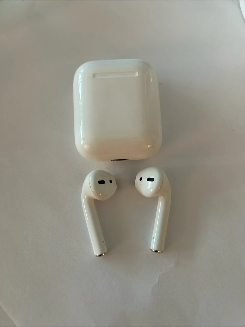 Apple AirPods 2nd Generation A2031 A2032 A1602 MV7N2AM/A w/ Case Boxed